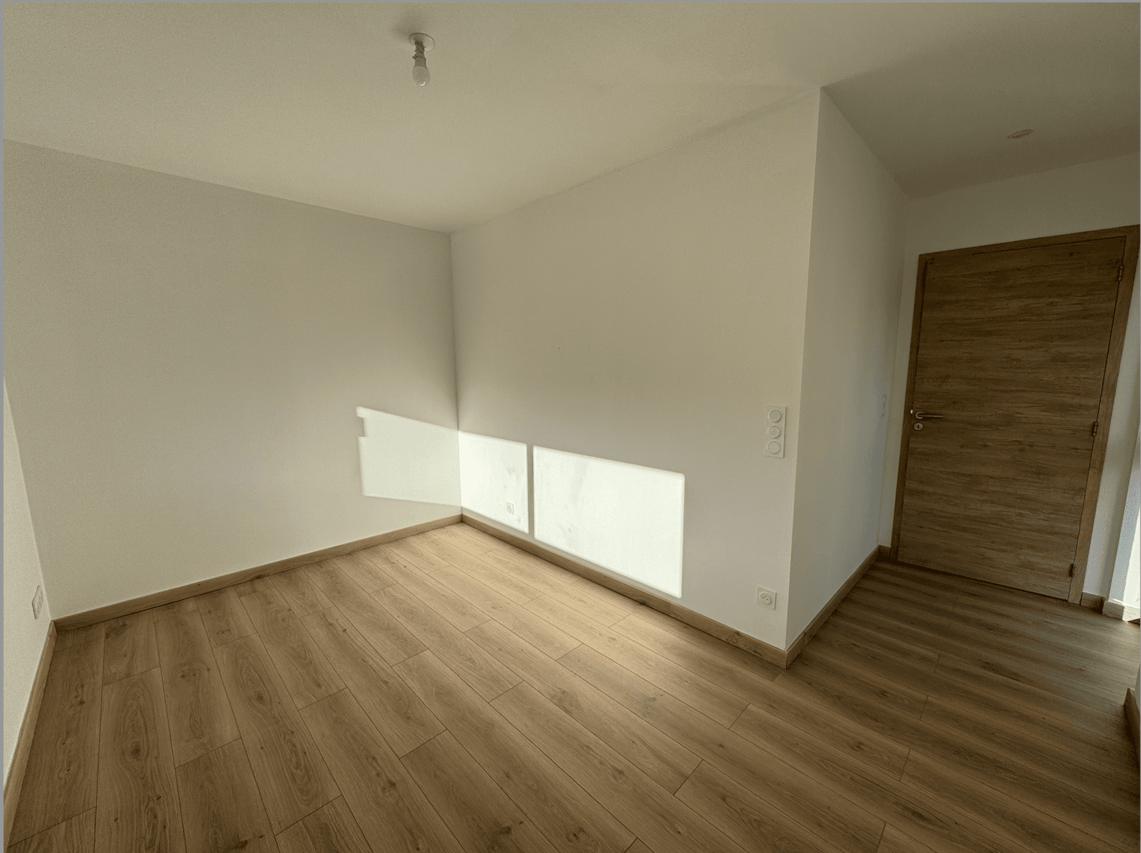 photo_12260ef3d6fbc26380486e8c00da9554