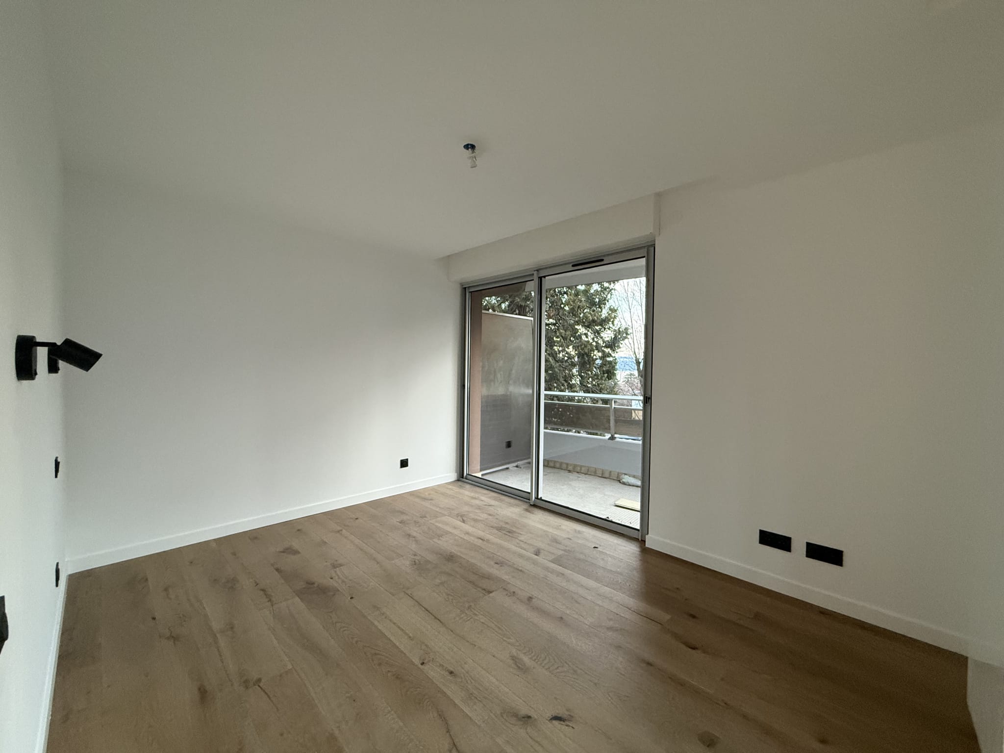 photo_e55019fdb640465725c6c08d530c7fb3