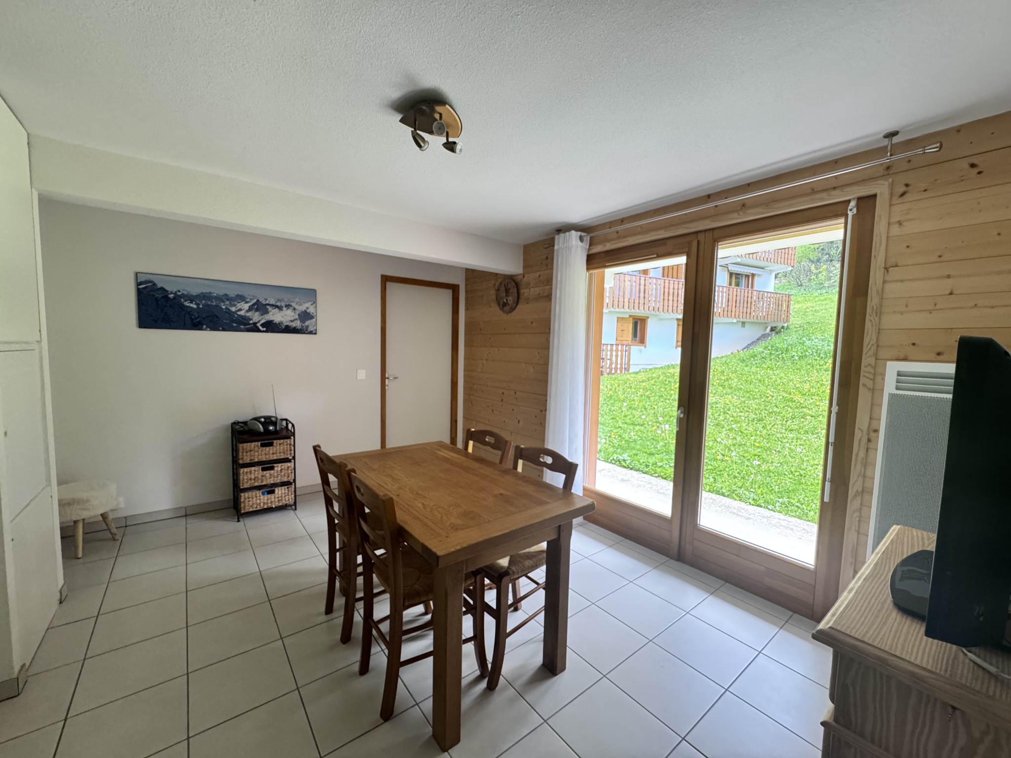 photo_24a6a392820430443da091e0cfddfec2 Type 2 – Thollon Les Mémises