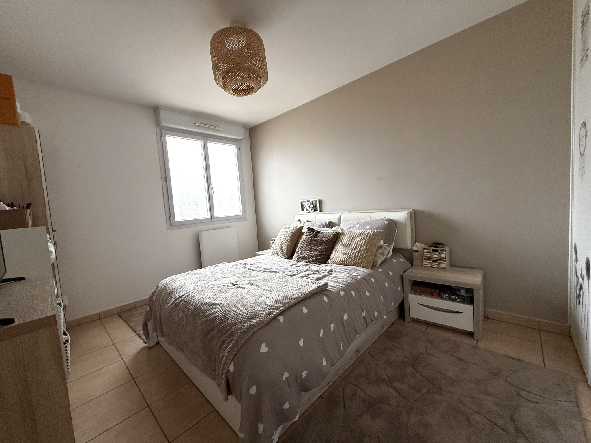 photo_34f82e112f687811cebcca2308935acd_Inc_0 A vendre: T3 en rez de jardin sur THONON EST