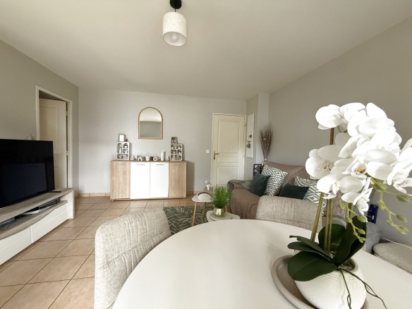 A vendre: T3 en rez de jardin sur THONON EST