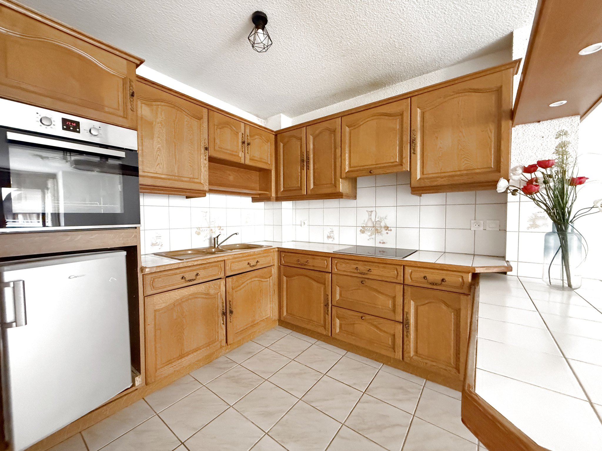 photo_a25167b696541a3b2bc207f178aaf2b8_Inc_0 A vendre: T2 en centre-ville de THONON