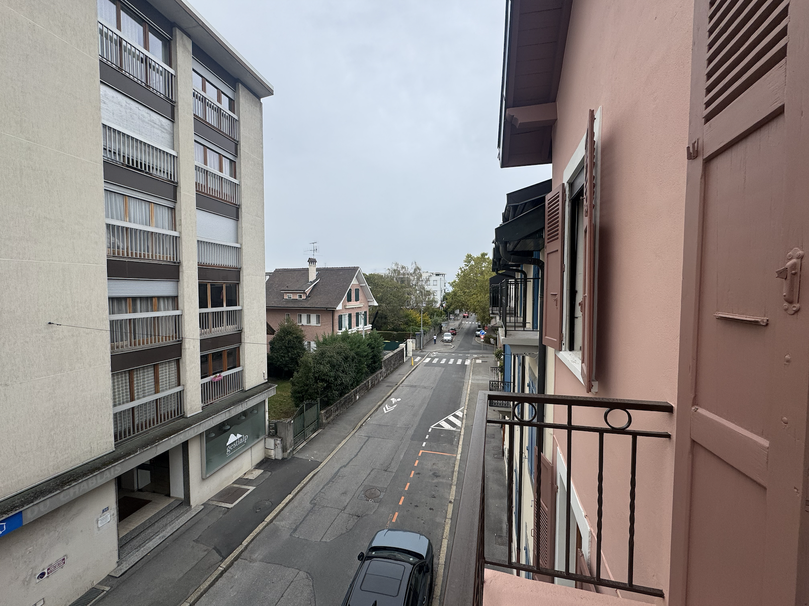 INVESTISSEURS   210 m2 À TRANSFORMER SELON VOS ENVIES EN CEN